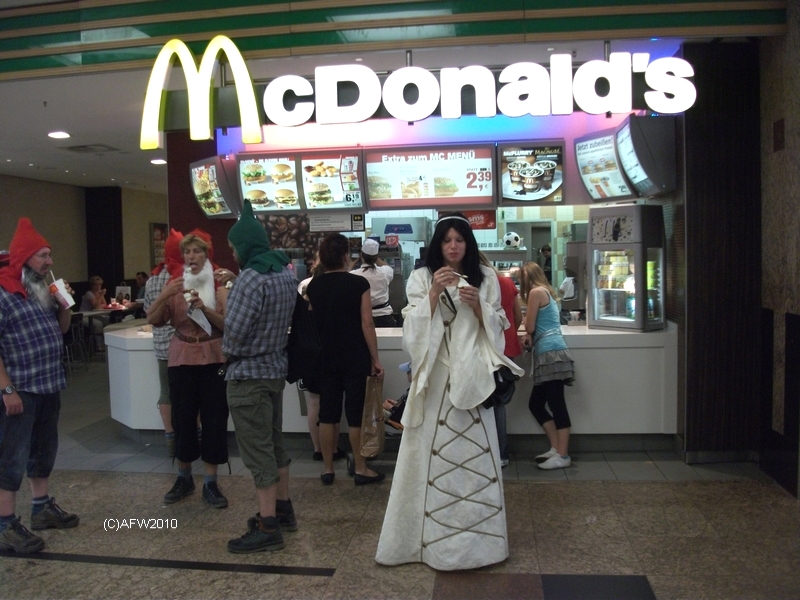 Schneewittchen ud die sieben Zwerge bei Mc Donalds